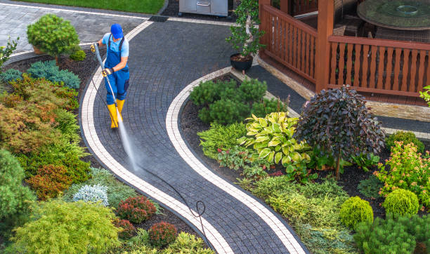 Best Concrete Pressure Washing  in Salem Lakes, WI